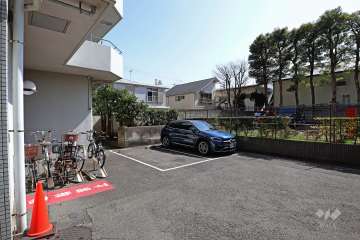 敷地内駐車場（屋外平面式）