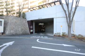 駐車場の出入り口