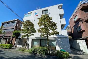 スカイコート世田谷第3の外観（南東側から）