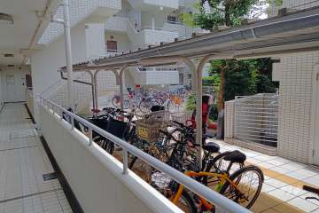 駐輪場-中銀第2世田谷マンシオン