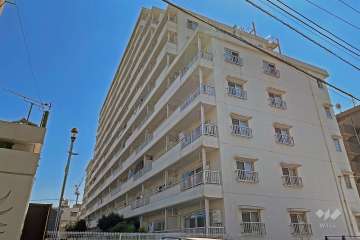 上町マンションの外観（北東側から）