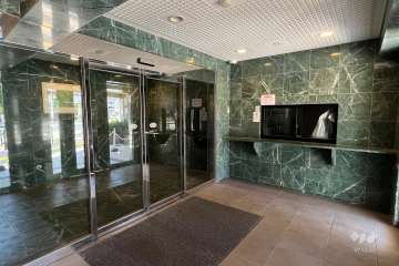 エントランスホール