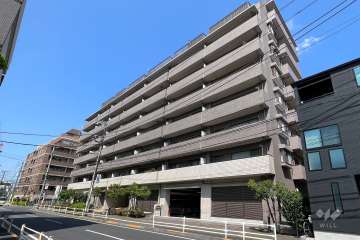 東急ドエルアルス世田谷ネクステージの外観(南西側から)