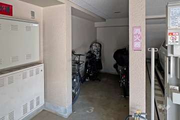 敷地内にある駐輪場