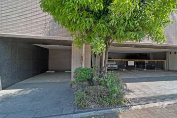 敷地内駐車場（屋内平面式）