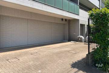 敷地内駐車場（屋外平面式）