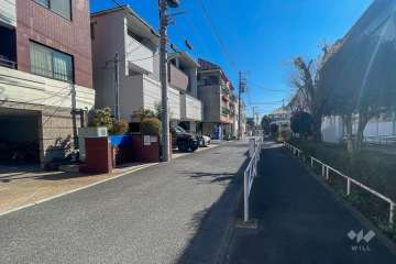 敷地南側の前面道路　　