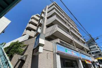 ラポール上野毛の外観（南西側から）
