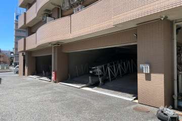 敷地内駐車場（屋内機械式）