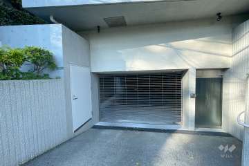 駐車場の出入り口（リングシャッター式）