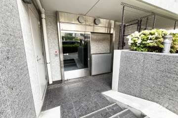 駐輪場の出入り口