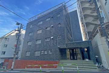 成城コーポの外観（北西側から）