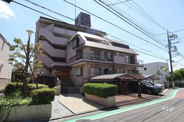 ラティス成城の外観(西側から)