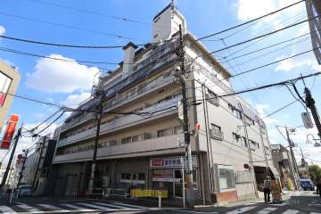 成城エコーハイツの外観（北西側から）