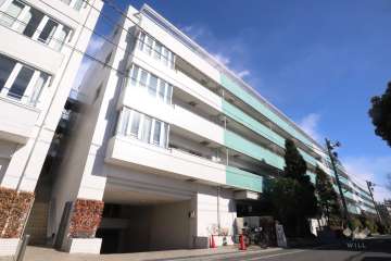 シティハウス成城センターコートの外観（南西側から）