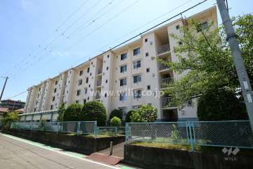 上田東町住宅1号棟の外観（北西側から）