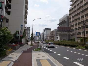 敷地の北側は国道2号線に面しています。