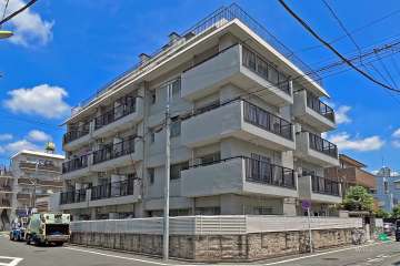 三田豪徳寺コーポの外観(南西側から)