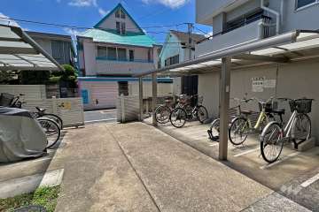 バイク置き場・駐輪場