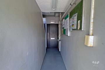 マンション内の共用廊下