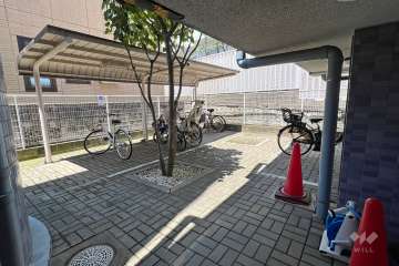 駐輪場（屋根付き）