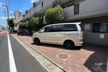 敷地内駐車場(屋外平面式)