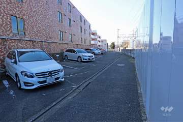 敷地内駐車場（屋外平面式）