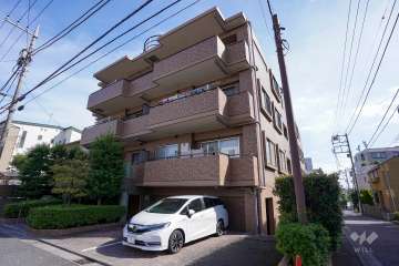 コンフィール赤堤の外観（北西側から）