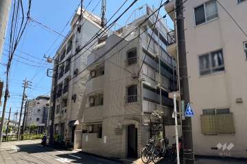 メゾン・ド・ジャセントの外観(北西側から)