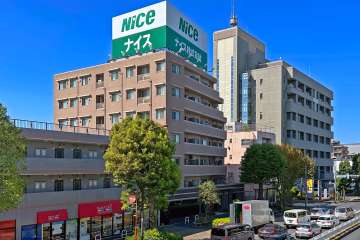 ナイスブライトピア世田谷千歳台の外観（南東側から）