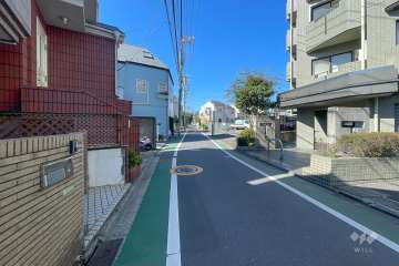 敷地南西側の前面道路