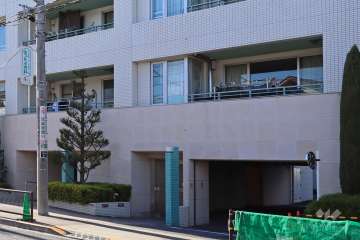 駐車場の出入り口