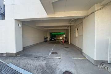 敷地内駐車場（屋内平面式）