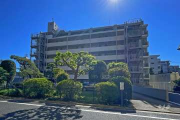 千歳船橋ビューグリーンの外観（北西側から）