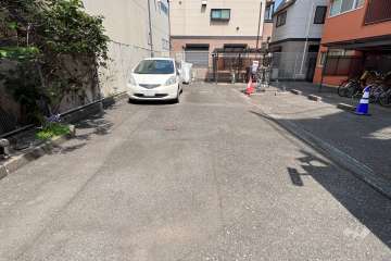 敷地内駐車場(屋外平面式)