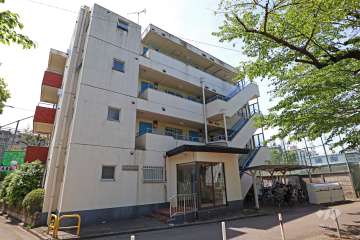 千歳船橋サマリヤマンションの外観(北東側から）