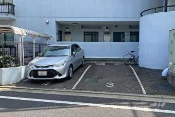 敷地内駐車場(屋外平面式)