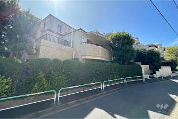 藤和千歳船橋ホームズの外観（北東側から）