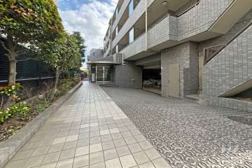 エントランスアプローチ