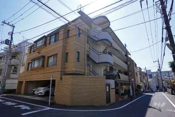 サンライズ経堂の外観（北側から）