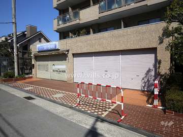 棟内の店舗部分