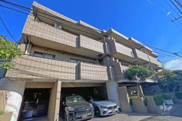 藤和祖師谷ホームズの外観（南西側から）