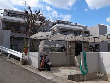 東側のサブエントランス