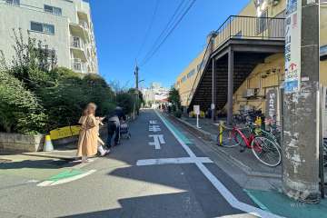 敷地北側の前面道路