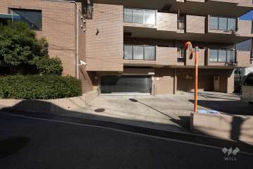 駐車場の出入口