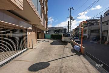 敷地内駐車場（屋外平面式）