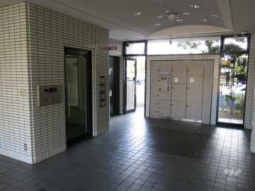 エントランスホール