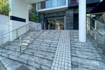 エントランスアプローチ　