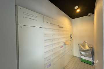 宅配ボックスと共用ポスト　