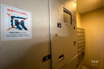 共用ポストと宅配ボックス